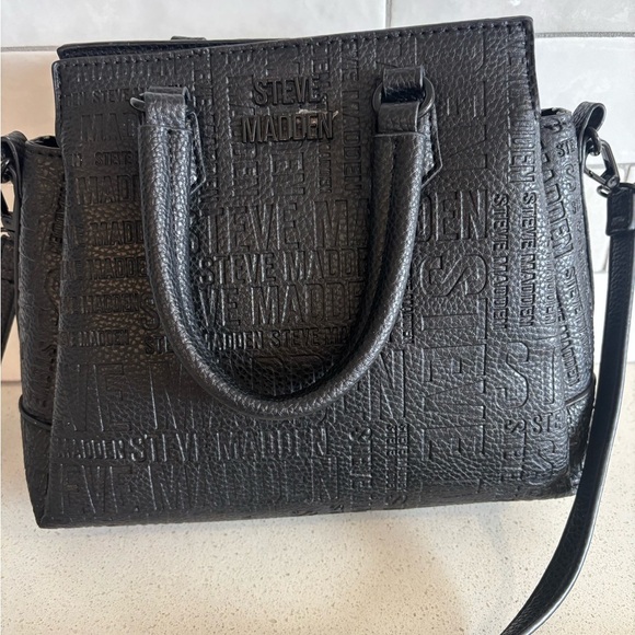 Steve Madden Embossed Leather Crossbody shoulder Tote Bag Purse Black EUC Mint - Picture 3 of 10